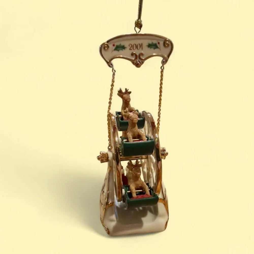 Lenox 2001 Cream Green Reindeer Holiday Wheel Ornament
